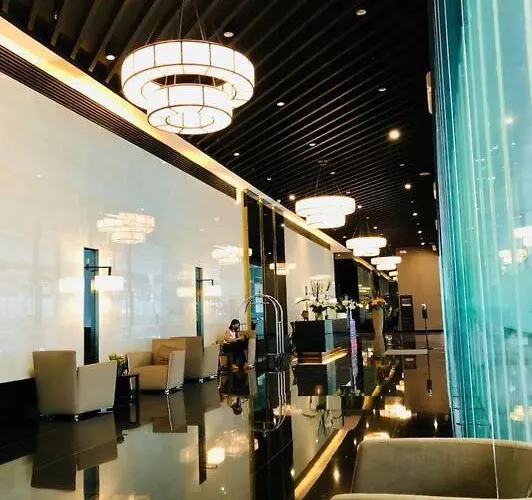 Apartment Modern With Stunning Views At A Prime Location - Air *