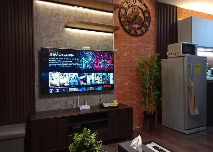 Apartment Modern With Stunning Views At A Prime Location - Air *